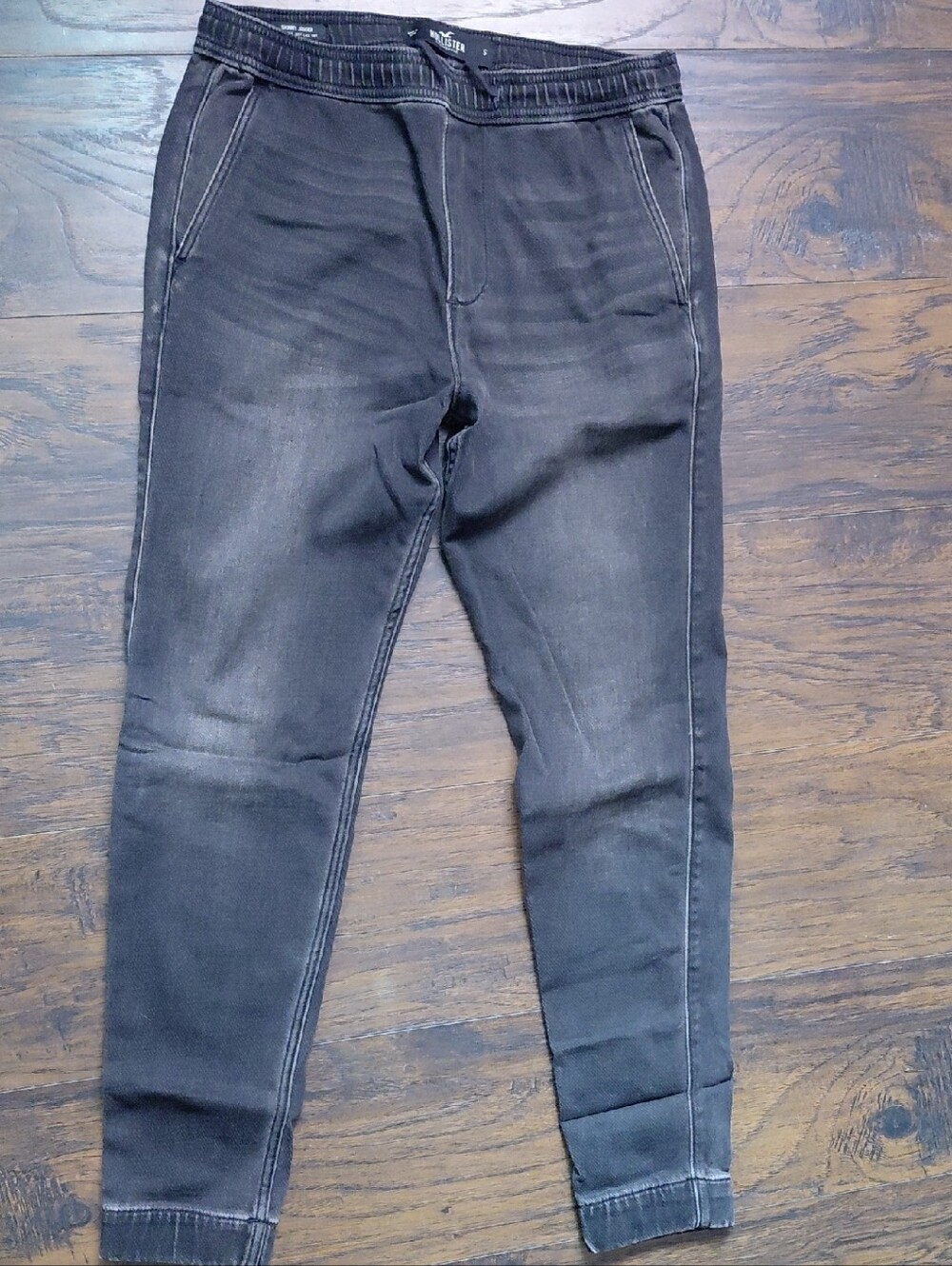Hollister Men's Black Skinny Jogger Pants with Drawstring